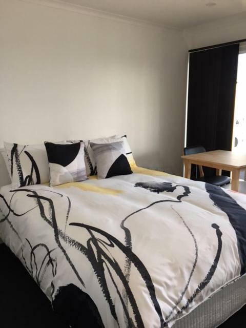 Port Lincoln Shark Apartment 1 מראה חיצוני תמונה
